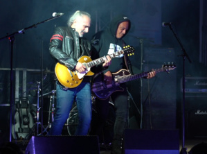 PHIL MANCA'S SIGNS - LYRICS PHIL MANCA'S SIGNS - LYRICS