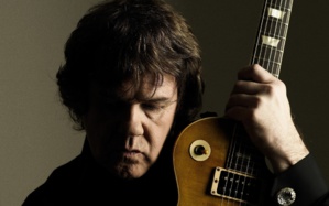PARISIENNE WALKWAYS - AN HOMAGE TO GARY MOORE 